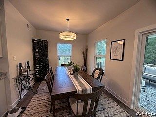 3rd image of 6942 Ipswich Dr