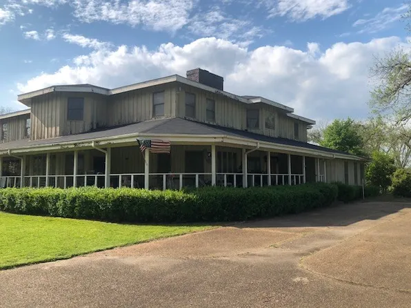 97 Southside Rd, Greenville, MS 38701