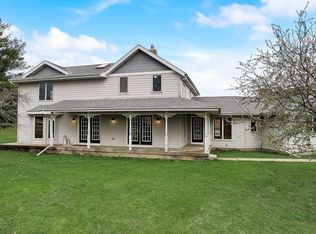 2709 Sunflower Dr, Fitchburg, WI 53711