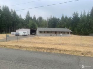 200 SE Rim Ln, Pt Orchard, WA 98367
