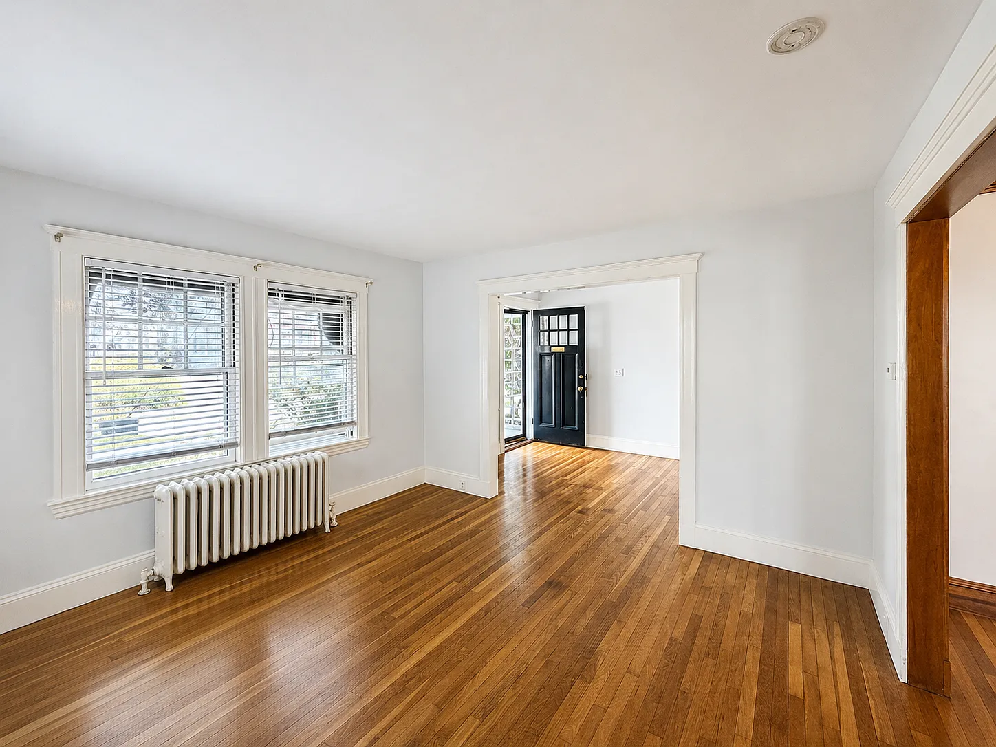 2 bed, $2,595 — Photo 4