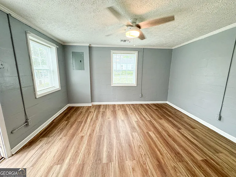 428 Circus St #A — Photo 6