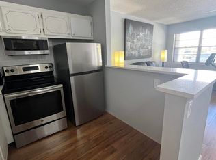 4 Windsor Dr E #A, West Palm Beach, FL 33417