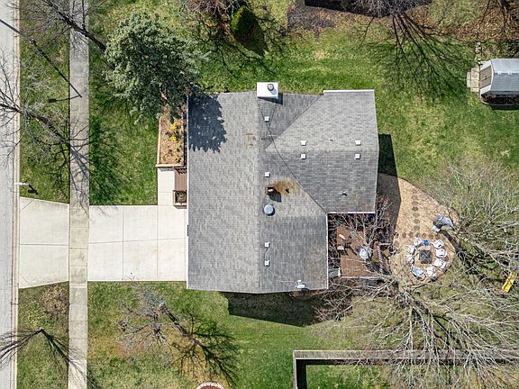 5th image of 260 Langton Ln