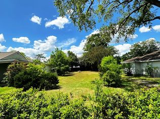 918 Wilson St, Port Neches, TX 77651