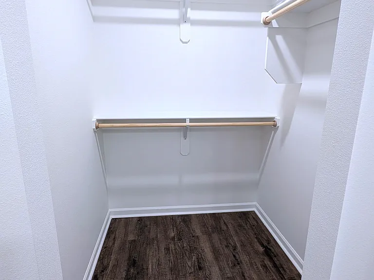 1109 Downy Dr — Photo 12