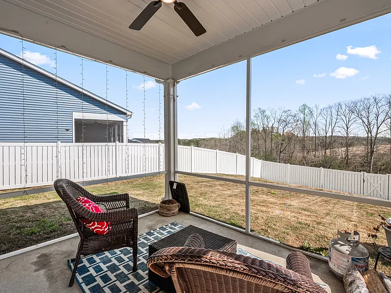 213 Providence Creek Dr — Photo 31