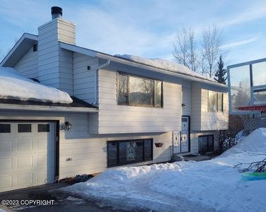 501 Jordt Cir, Anchorage, AK, 99504
