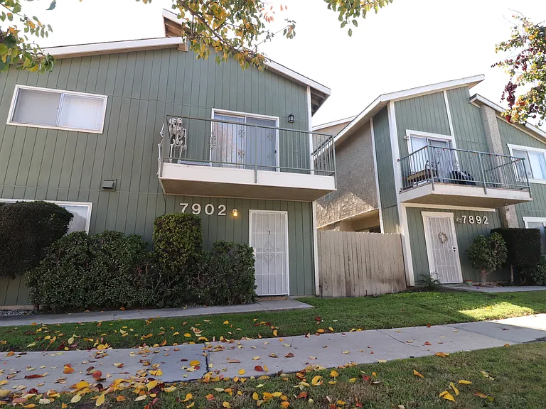7902 Holt Dr — Photo 1