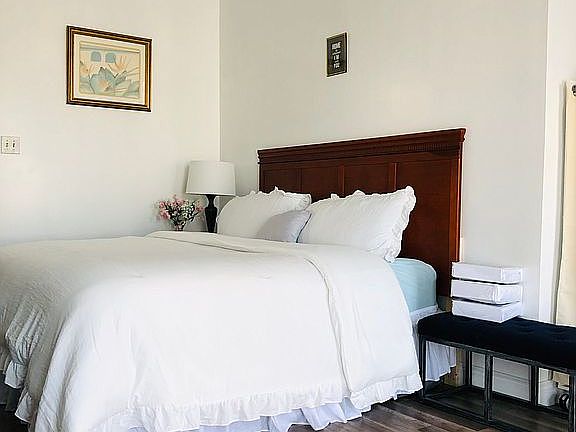 2nd image of 4224 Magazine St #B