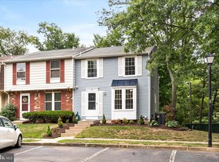 12 Woodland Ct, Hamilton, NJ 08610
