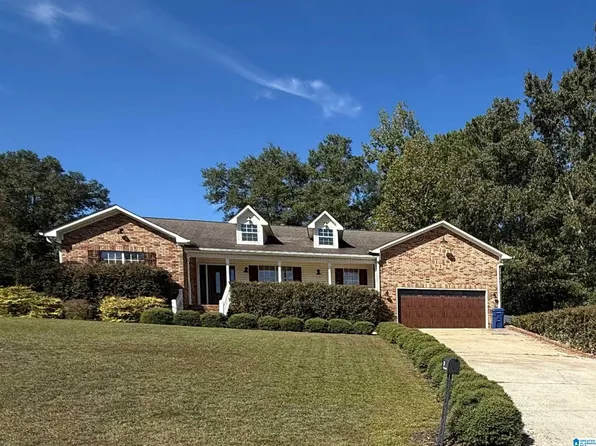 10 Seddon Farms Dr, Pell City, AL 35128