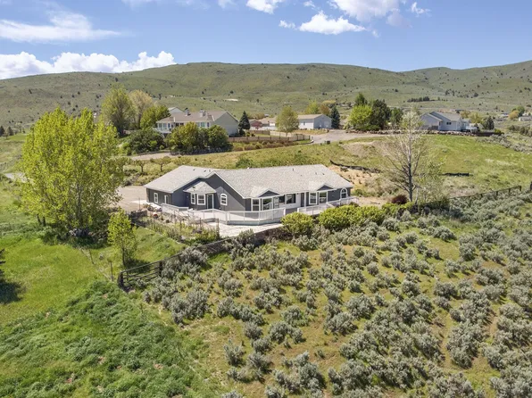 3100 Highland Dr, Baker City, OR 97814