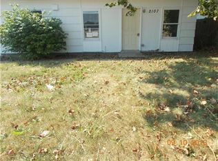 2107 W Kirby Ave, Champaign, IL 61821