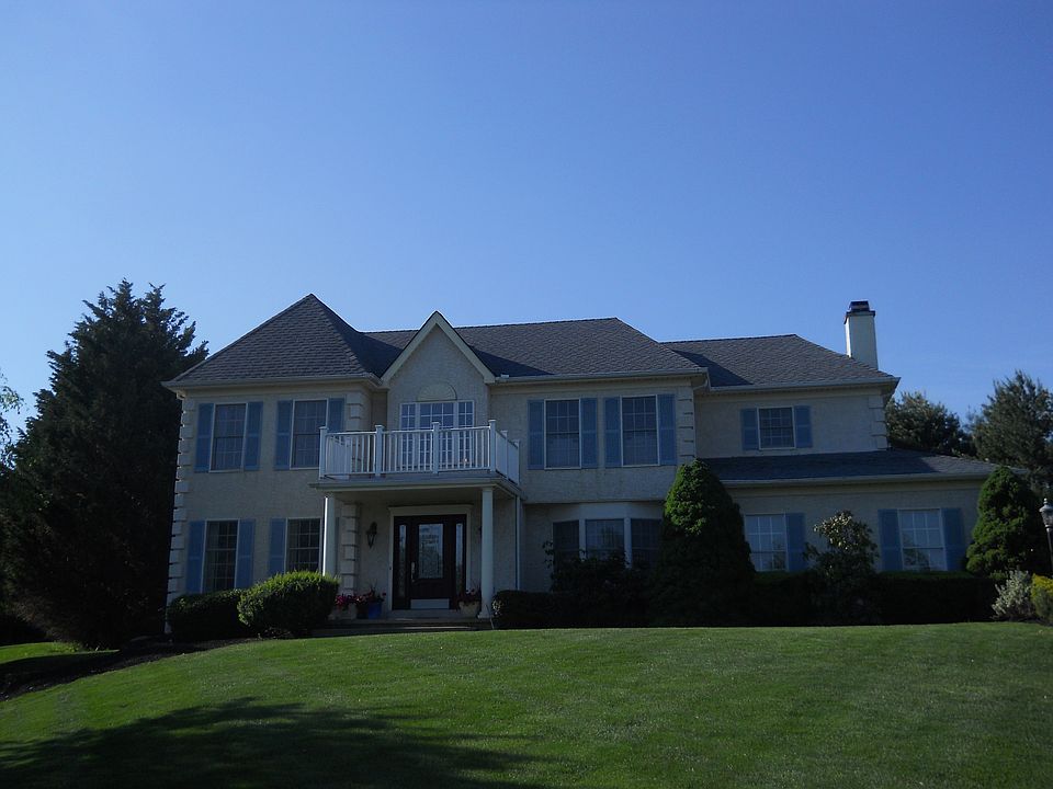 Elegance & curb appeal