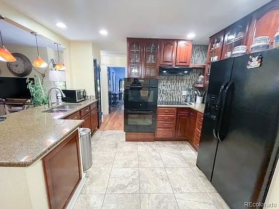5th image of 785 Iola St