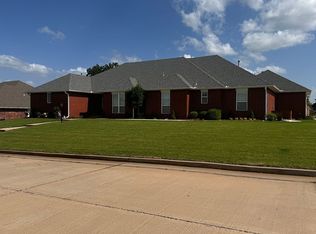 1401 Cambridge Ct, Shawnee, OK 74804