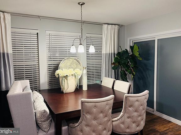 3rd image of 10 Cantera Way