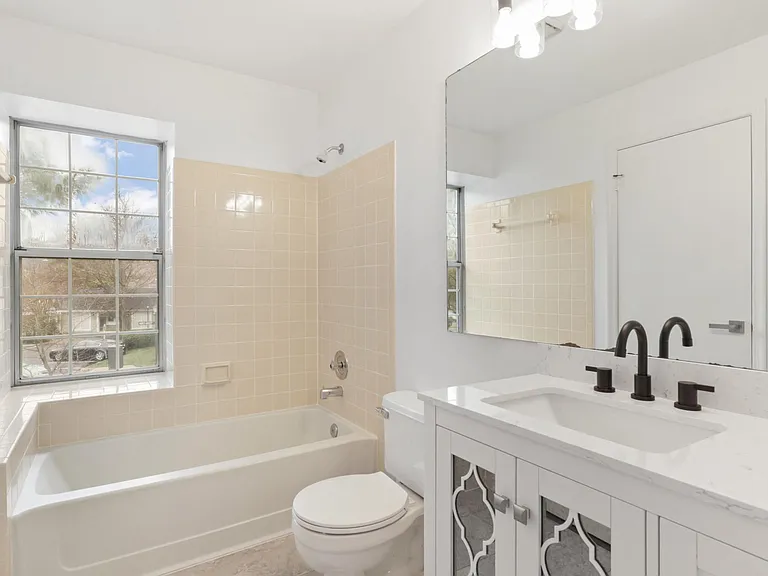 2403 S Walter Reed Dr — Photo 16