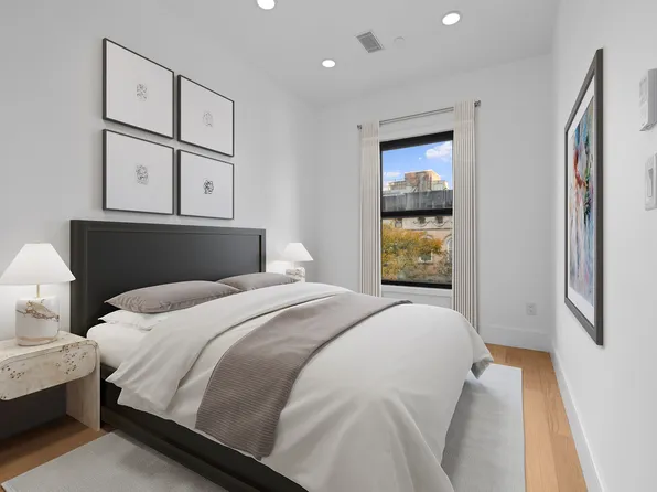 8 West 87th Street image 4 of 10