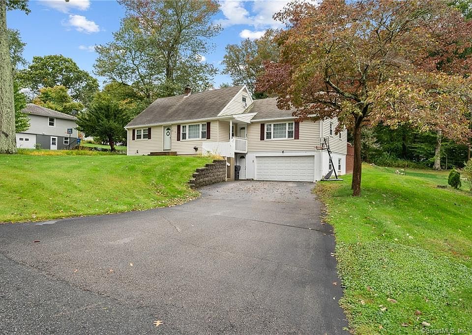 1st image of 31 Pollys Ln
