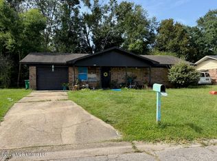1009 Shirley Dr, Gulfport, MS 39503