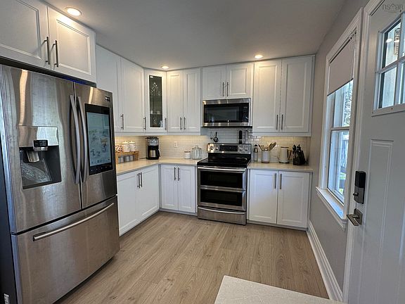 5th image of 42 William St