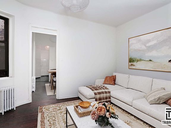 3rd image of 403 E 77th St APT 8