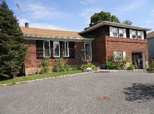 81 New South Rd, Hicksville, NY 11801