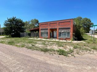 602 Nile Ave, Wellfleet, NE 69170