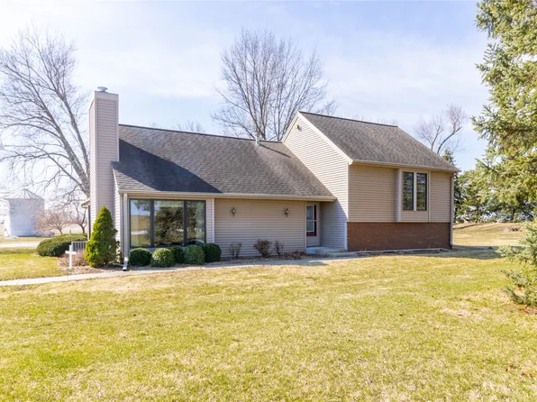 9427 NE 134th Ave, Maxwell, IA 50161