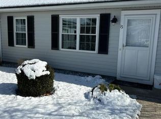 15 Plymouth Ct, Clinton, CT 06413