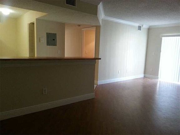 4th image of 18820 NW 57th Ave APT 202