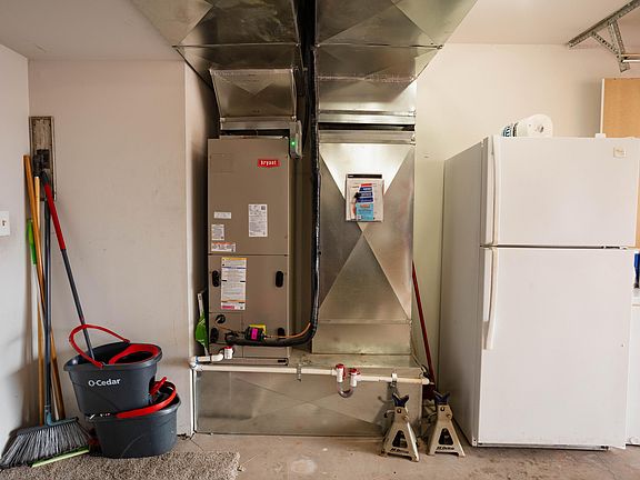 5th image of 1330 W Indian Hills Dr Unit 15