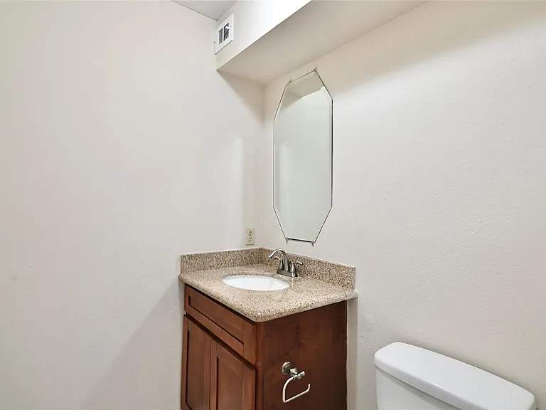 8314 La Roche Ln — Photo 21