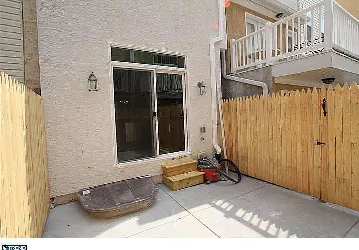 1010 S Cleveland St — Photo 10