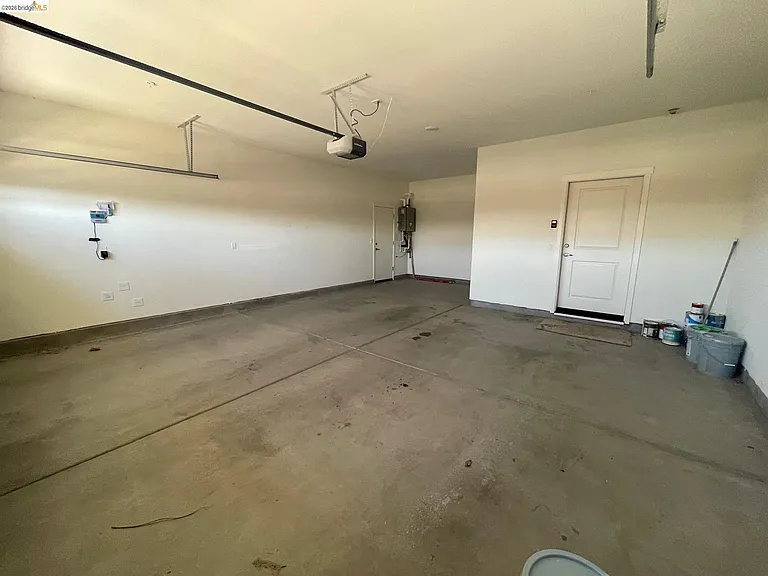 4395 Canada Way — Photo 35