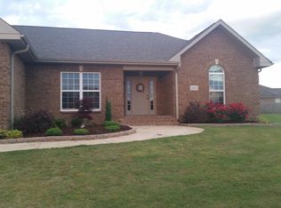 103 Grassy Bank Dr, New Market, AL 35761