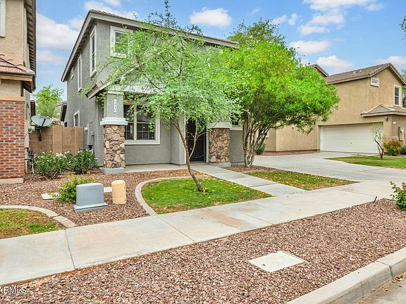 3rd image of 2346 E PECAN Road