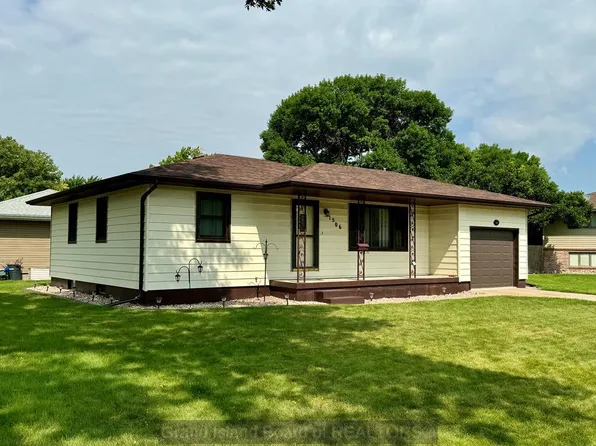1506 Park Ave, Grand Island, NE 68803