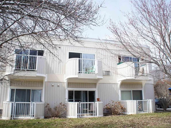 124 Beech St APT 202, Traverse City, MI 49684