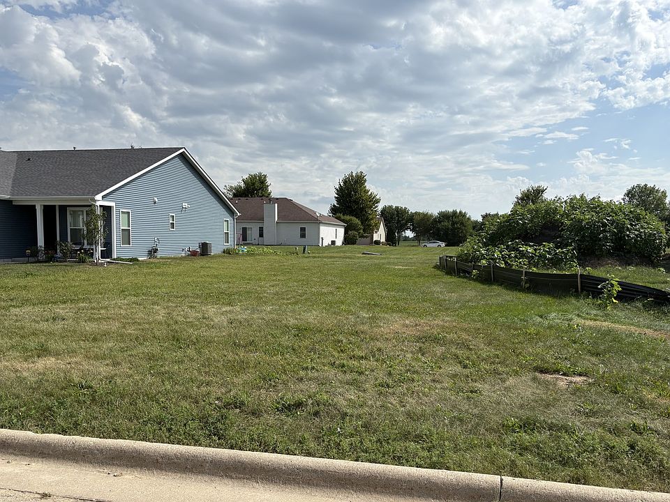 2nd image of 15 S Llanos St