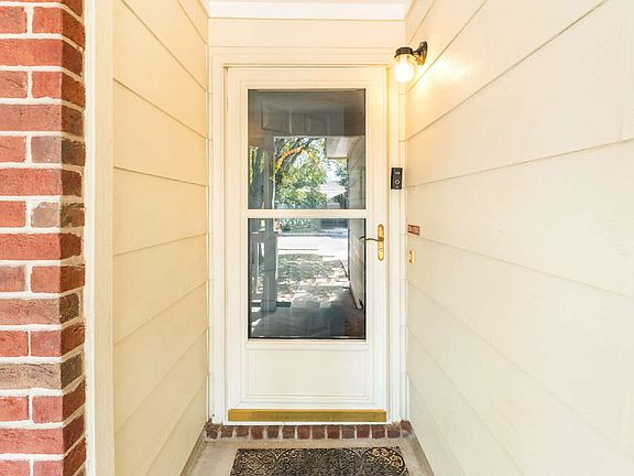 5th image of 15016 Stave Oak Ln