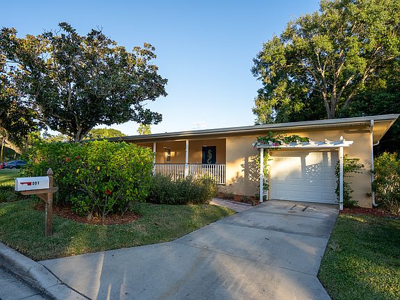 Driveway/Pergola