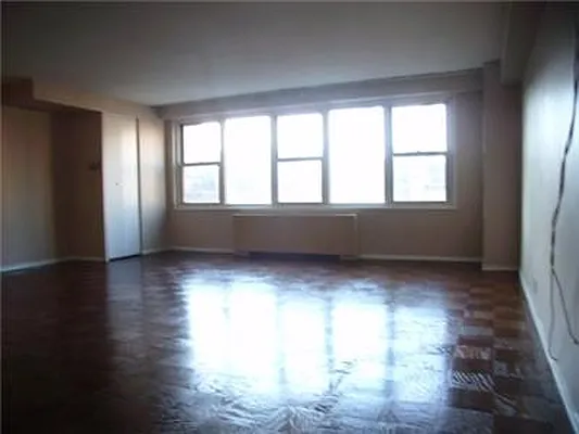 Rented by R New York | media 9