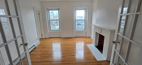 41 Harmon St Photo 1