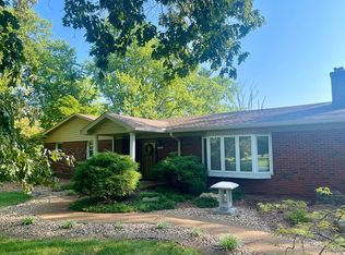 7461 Leslie Dr, Edwardsville, IL 62025