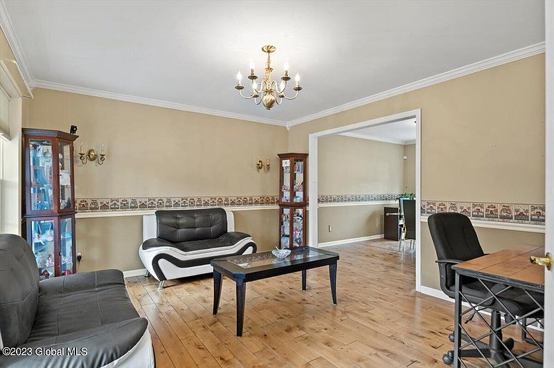 5th image of 1885 Hexam Road