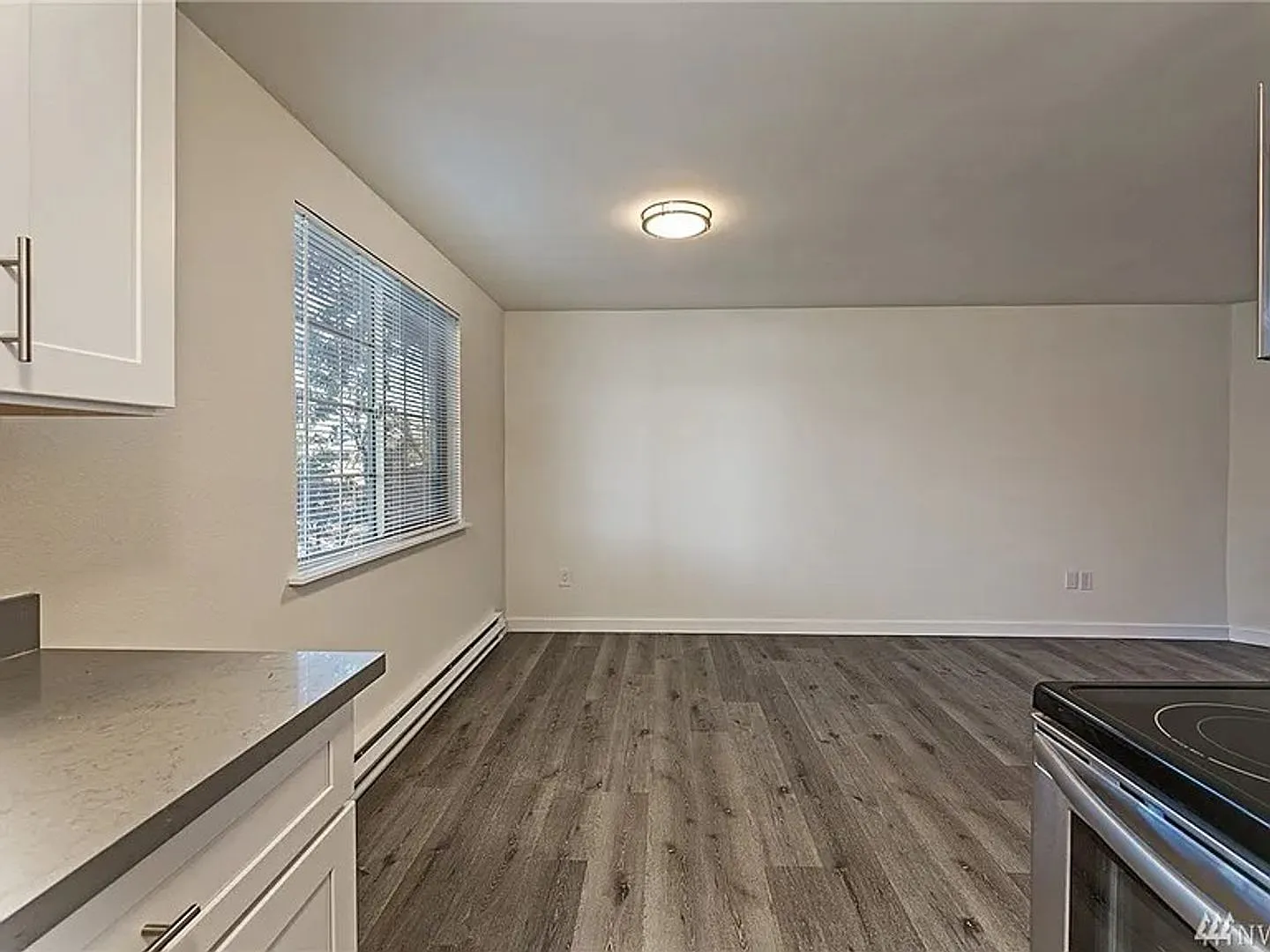 Tacoma 10 Apartments — Photo 3