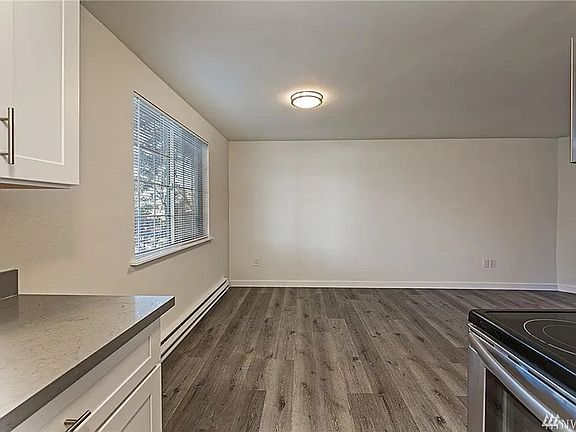 3rd image of 6801 Pacific Ave APT 3